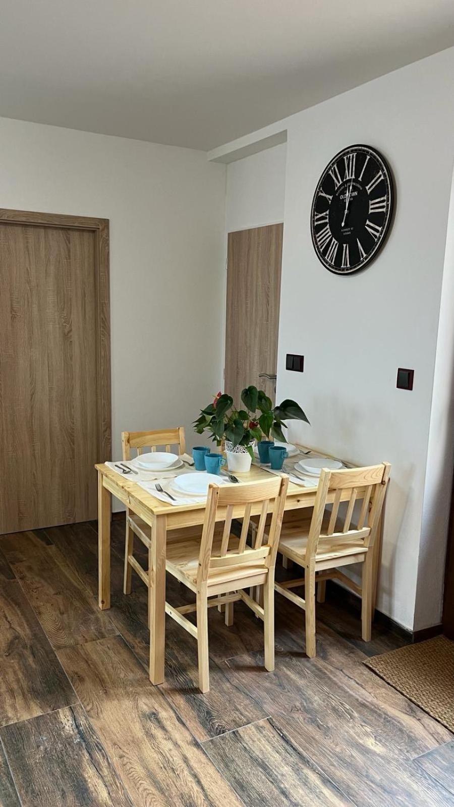 Apartman Kuga Mikulov Exterior foto